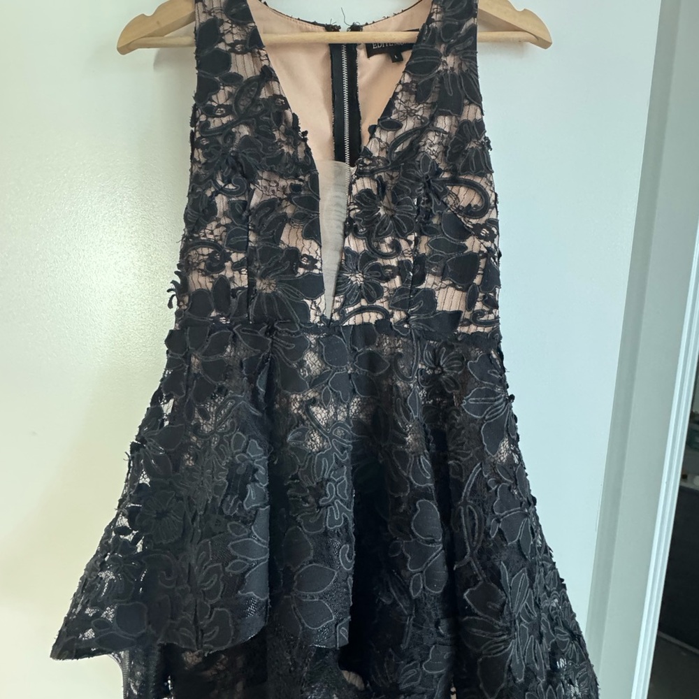 Elegant Black Lace Mini Dress